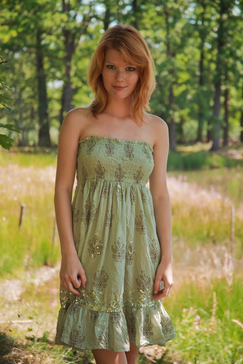 Алиса, 20